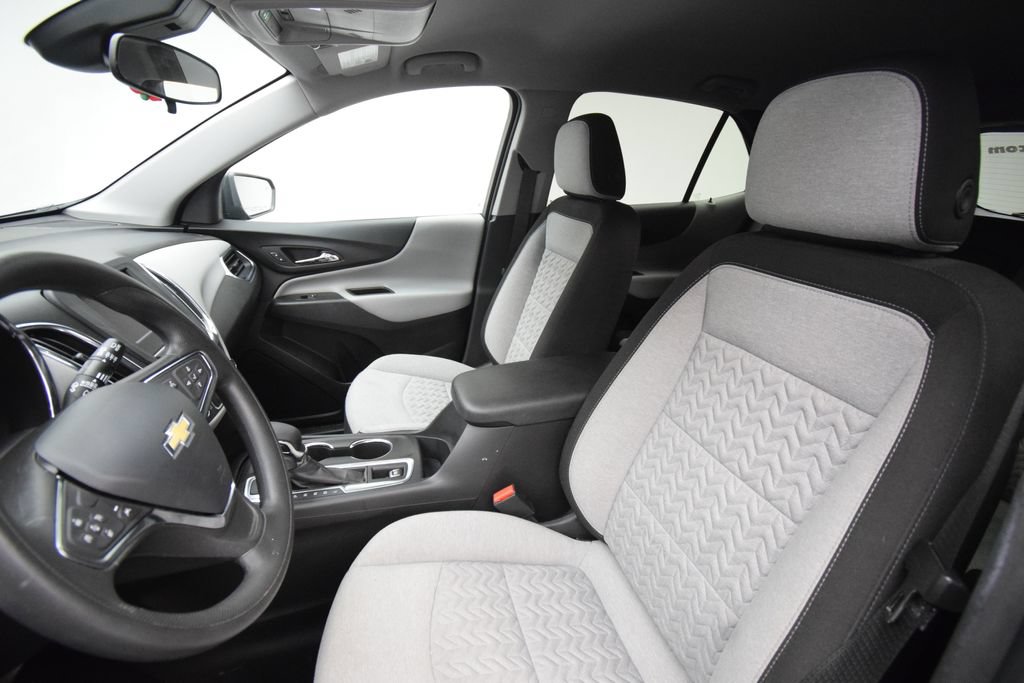 Used 2023 Chevrolet Equinox LS w/ LS Convenience Package AWD/4WD image 17