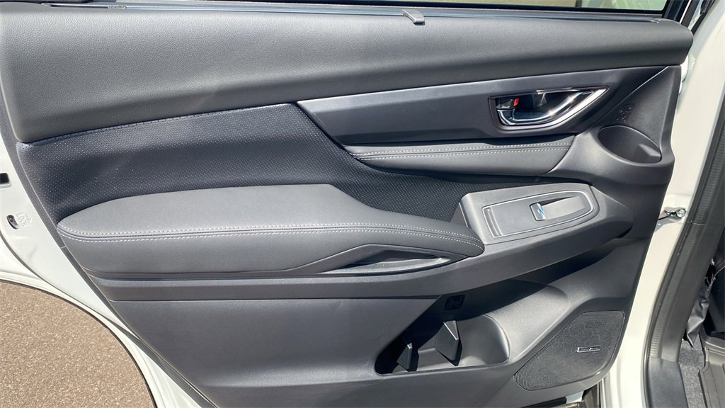 New 2025 Subaru Ascent Limited image 12