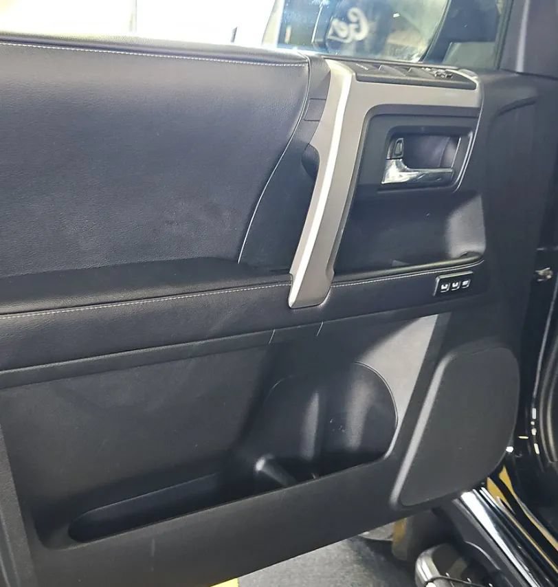 Used 2017 Toyota 4Runner Limited AWD/4WD image 13