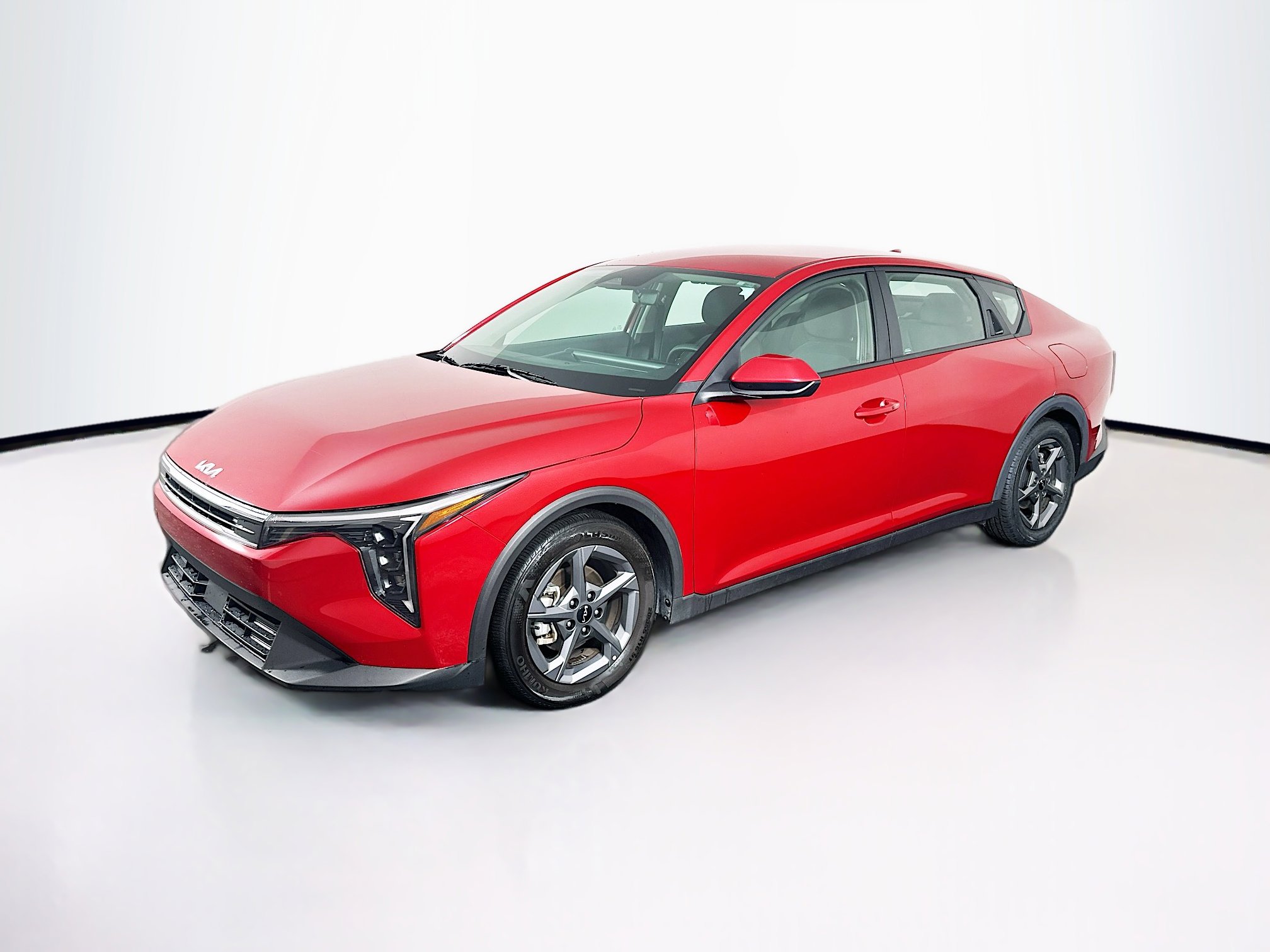 Used 2025 Kia K4 LXS image 3