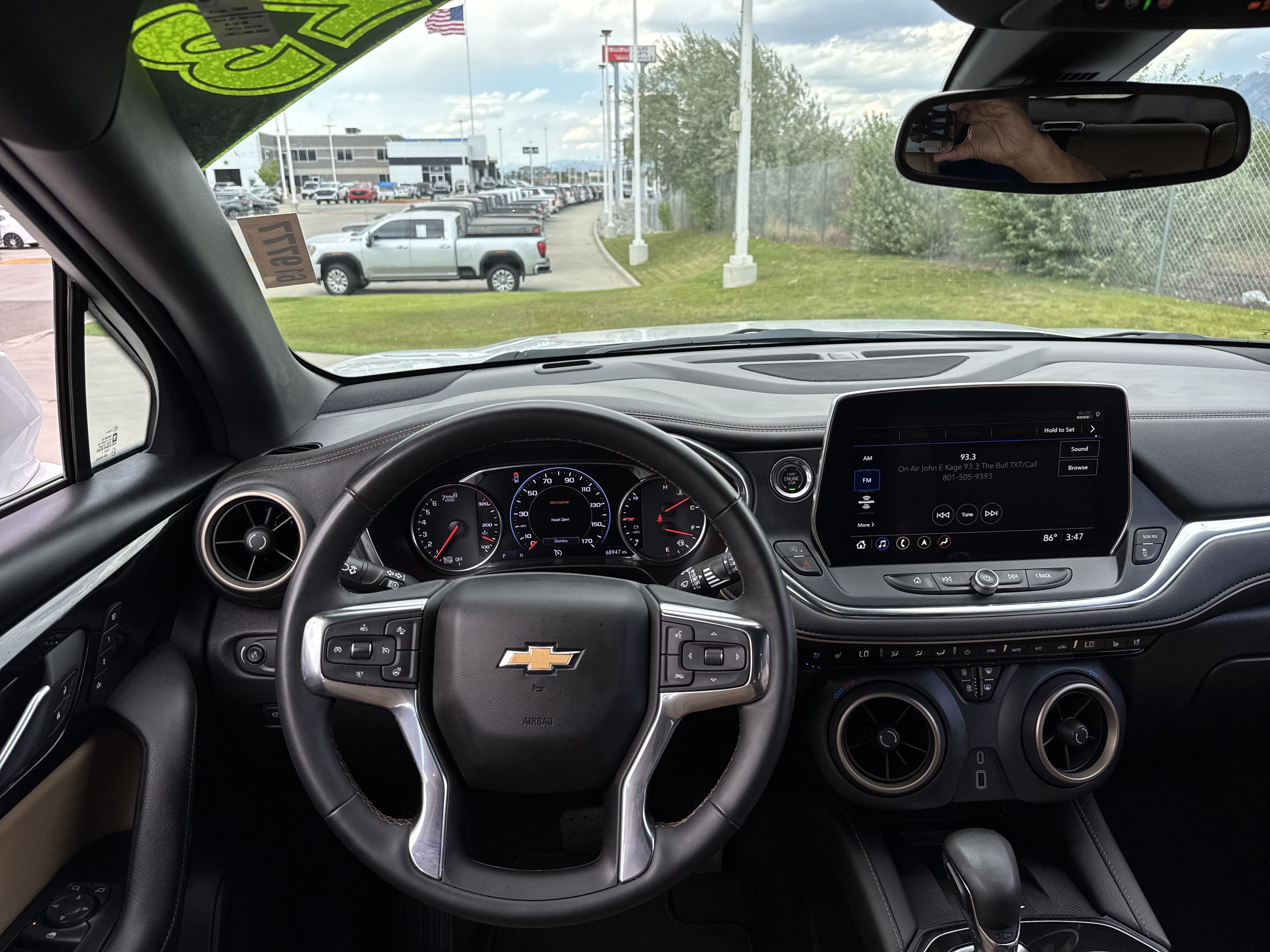 Used 2023 Chevrolet Blazer Premier w/ Enhanced Convenience Package AWD/4WD image 14