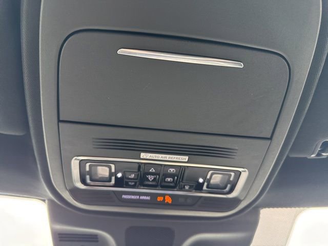 Certified 2025 Lincoln Navigator Reserve w/ Jet Appearance Package image 33