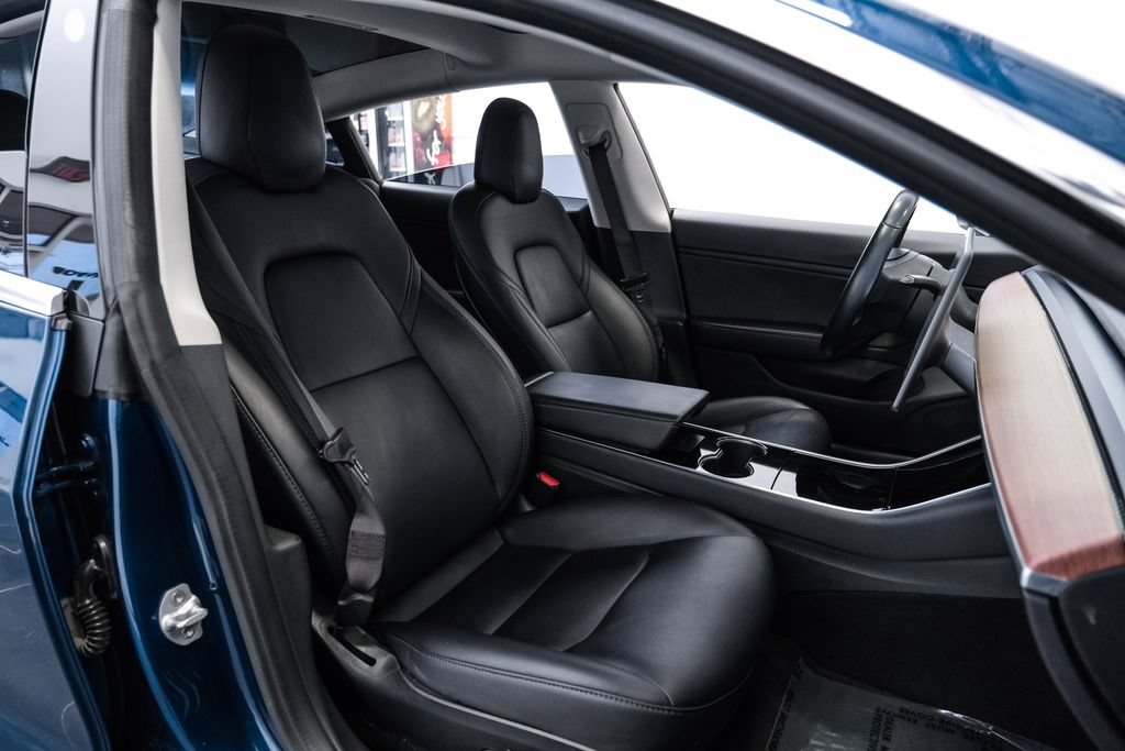 Used 2018 Tesla Model 3 Long Range AWD/4WD image 31