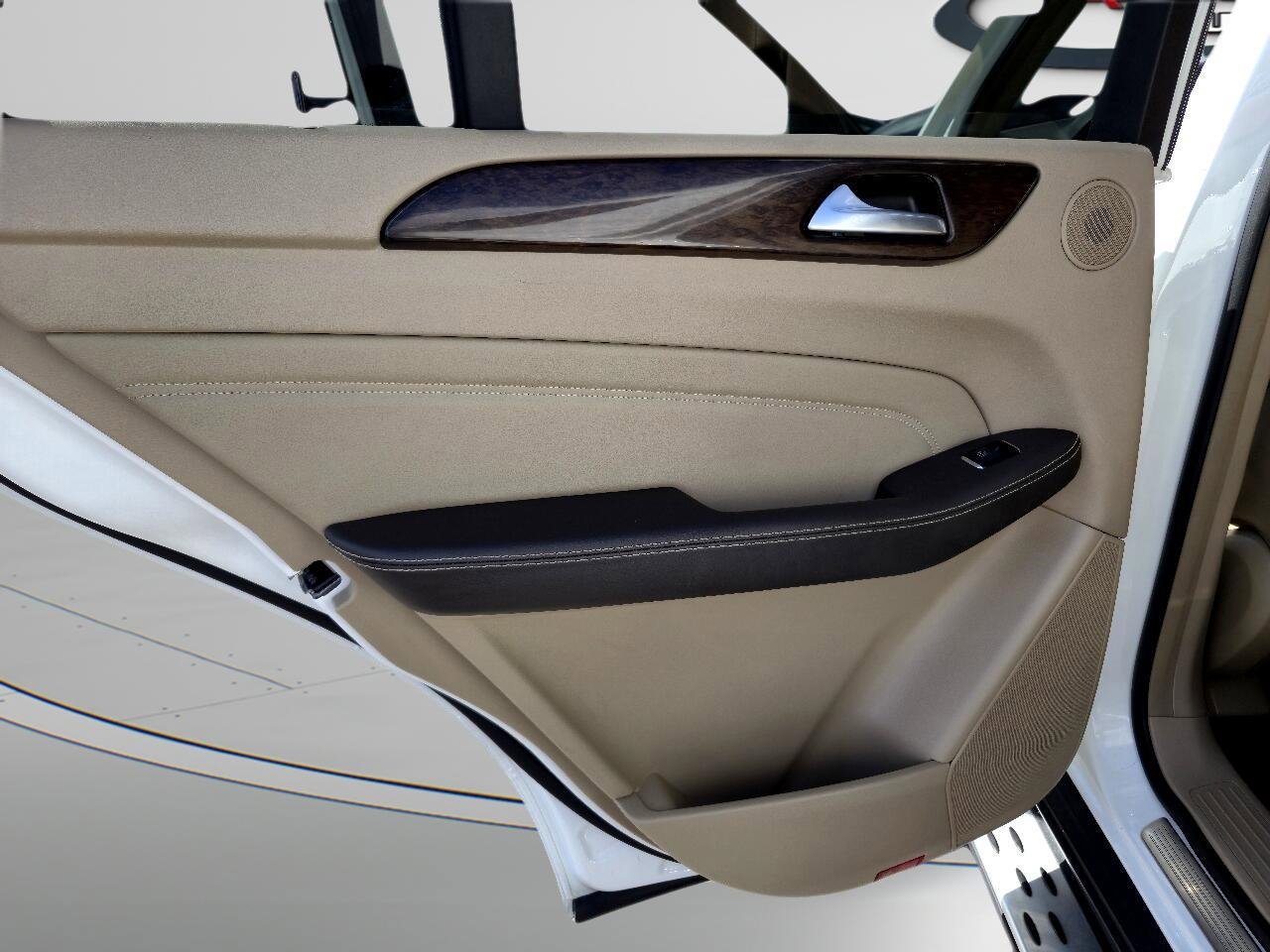 Used 2014 Mercedes-Benz ML 350 ML350 4MATIC w/ Premium 1 Package image 57