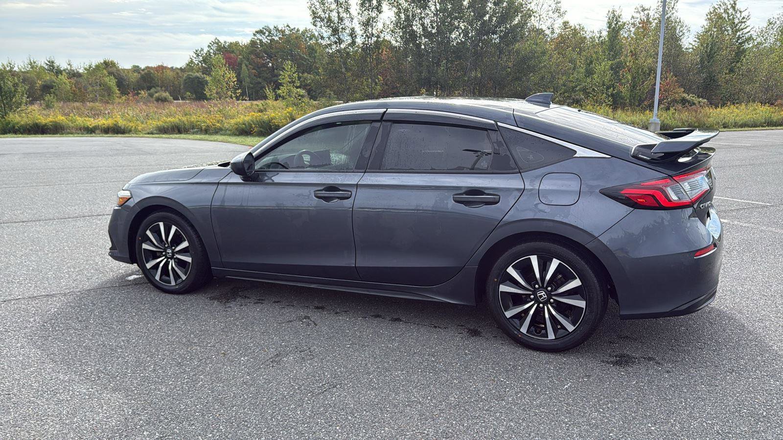 Used 2022 Honda Civic EX-L image 11