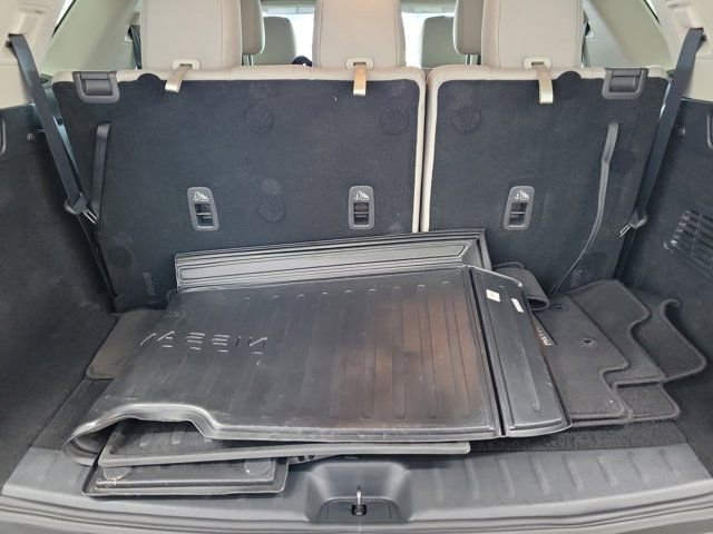 Certified 2022 Nissan Pathfinder SV w/ Cargo Package FWD image 9