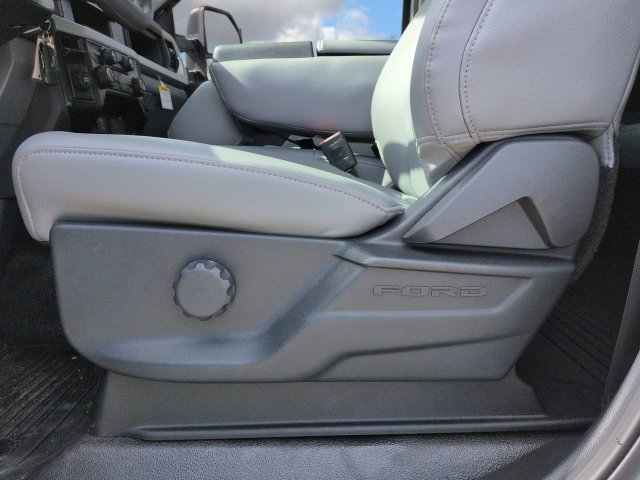 New 2026 Ford F350 XL RWD image 19