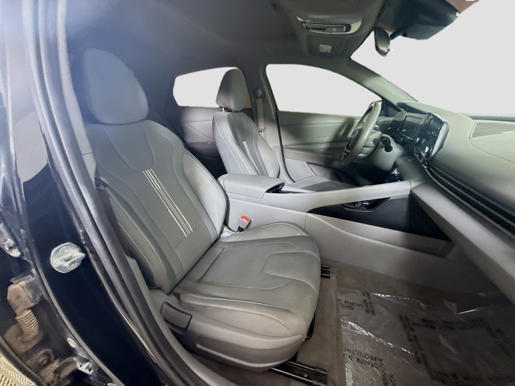 Used 2022 Hyundai Elantra SEL w/ Convenience + Premium Package image 28
