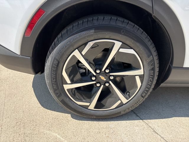 New 2026 Chevrolet Equinox EV LT FWD image 3