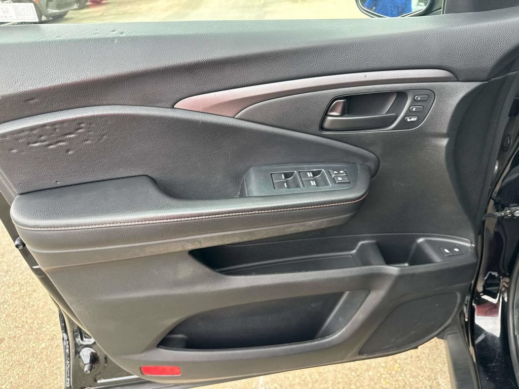 Used 2022 Honda Passport TrailSport image 24