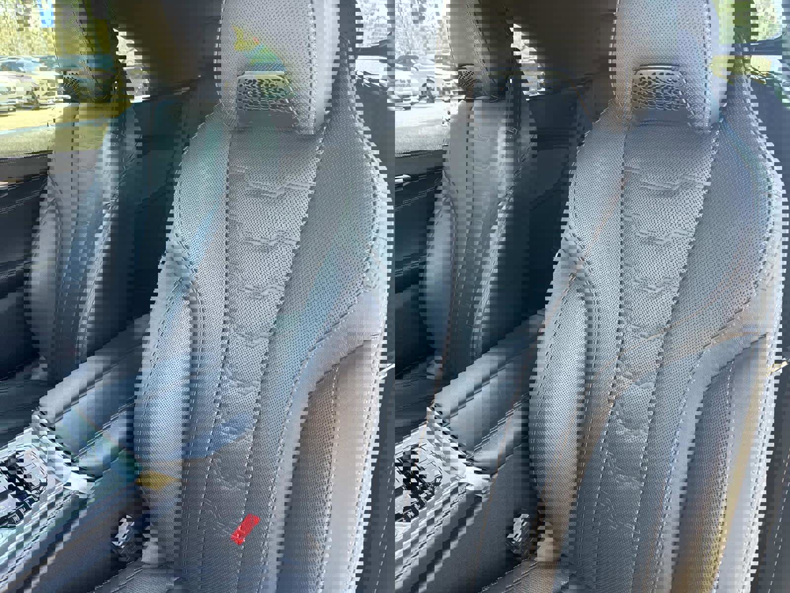 Used 2020 BMW 840i Convertible w/ Comfort Seating Package image 14