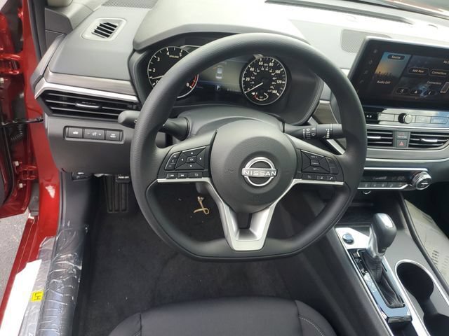 New 2026 Nissan Altima 2.5 SV FWD image 12