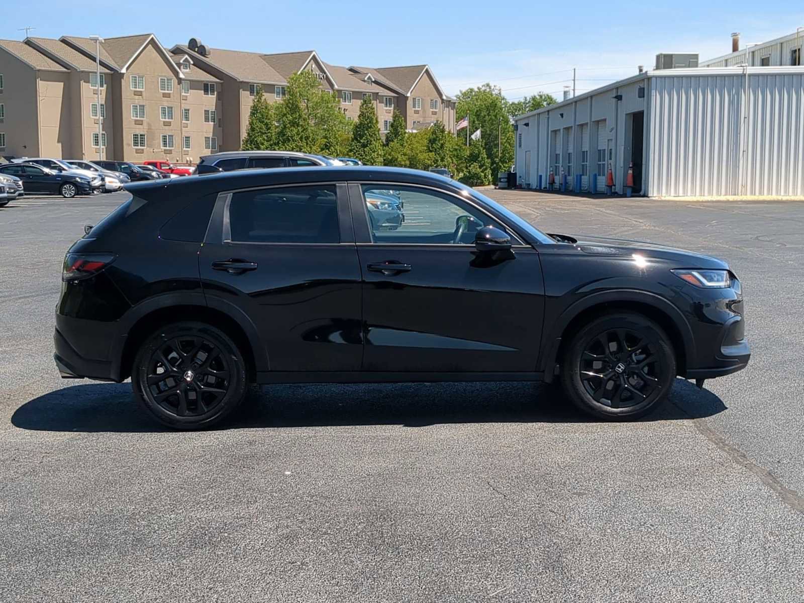 Used 2025 Honda HR-V Sport image 9