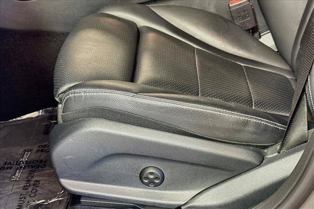 Used 2019 Mercedes-Benz GLC 300 4MATIC image 18
