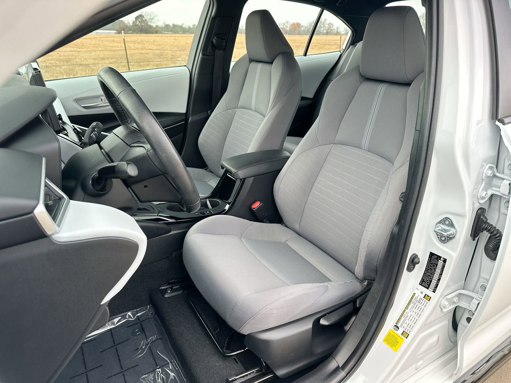 Used 2024 Toyota Corolla SE FWD image 11