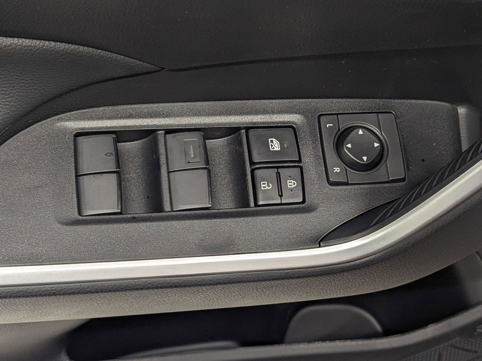 New 2025 Toyota RAV4 LE image 17