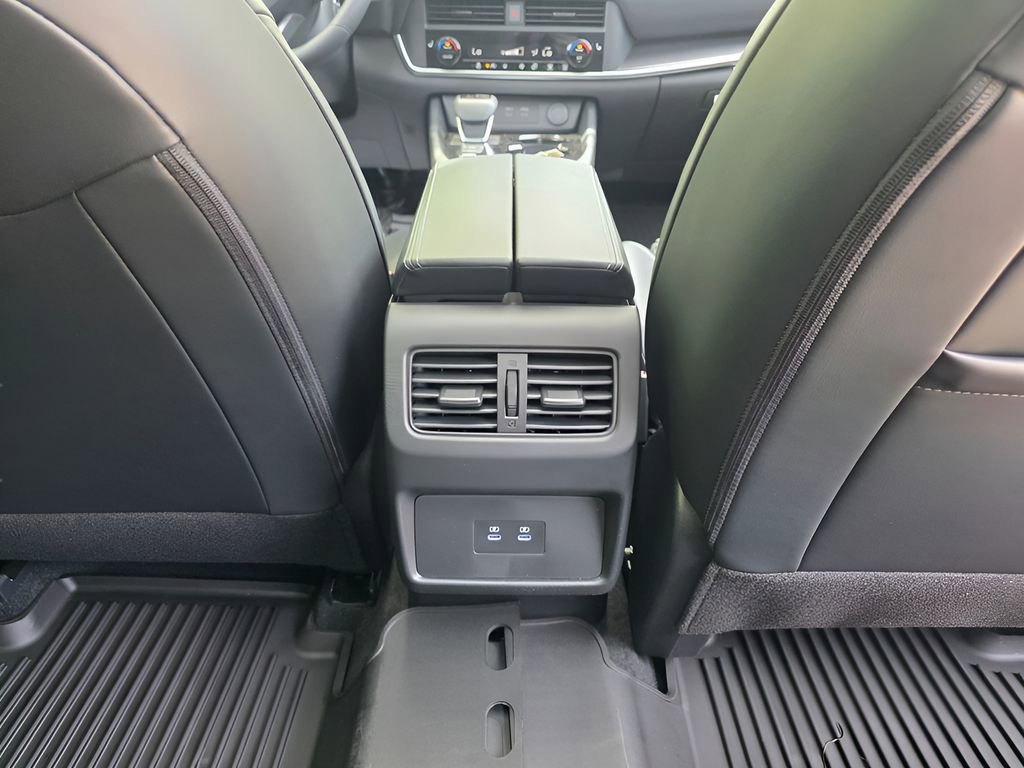 New 2026 Nissan Rogue Dark Armor image 10