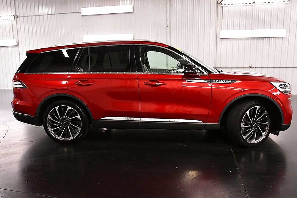 Used 2020 Lincoln Aviator Reserve w/ Equipment Group 202A AWD/4WD image 9