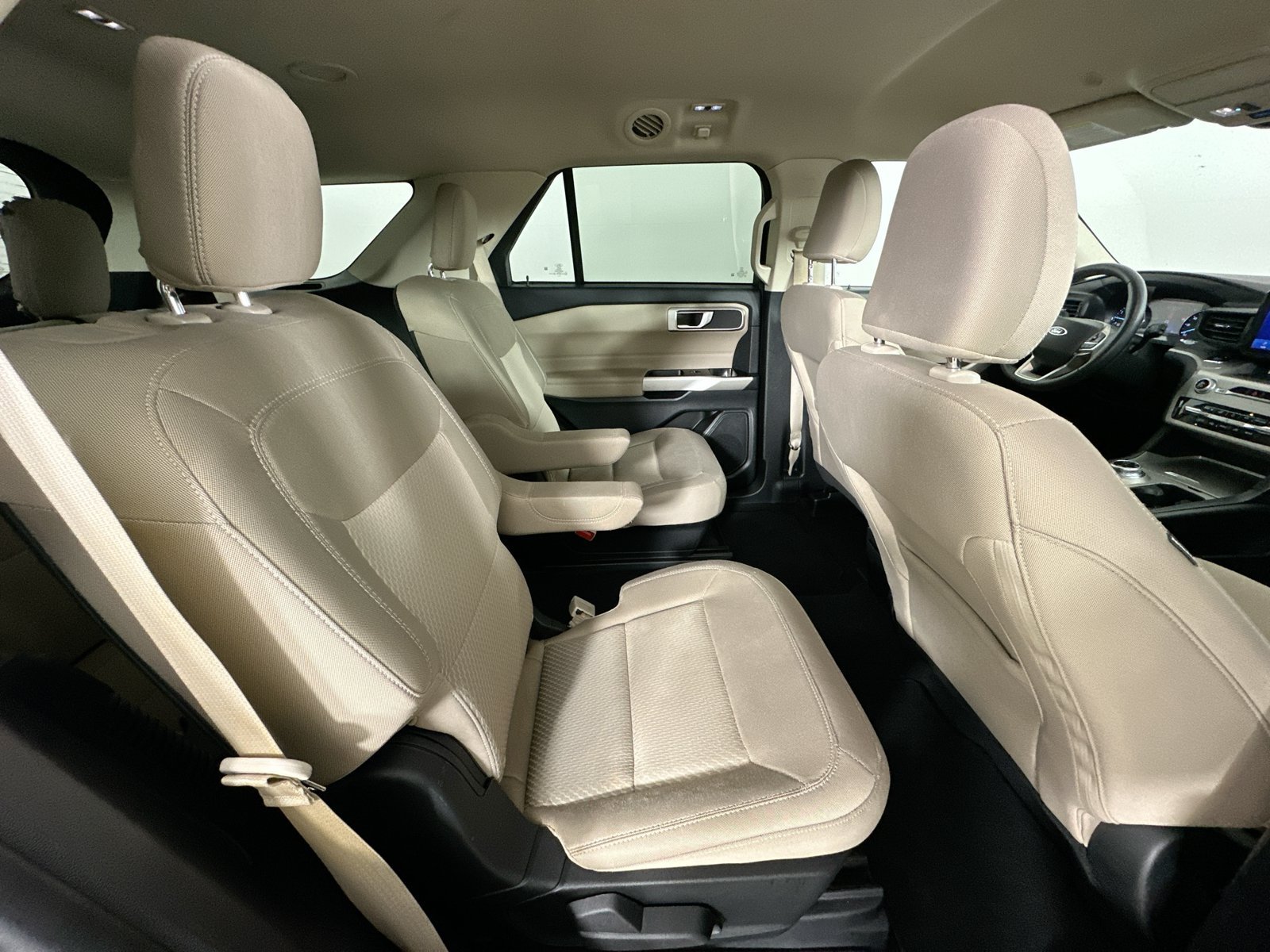 Used 2022 Ford Explorer XLT AWD/4WD image 43