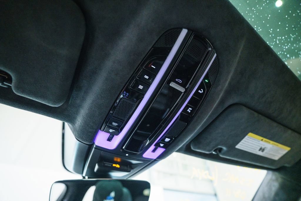 Used 2020 Porsche Cayenne Turbo AWD/4WD image 42