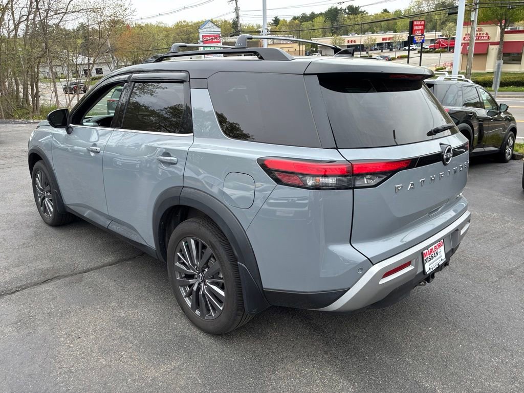 Certified 2022 Nissan Pathfinder SL w/ SL Premium Package AWD/4WD image 5