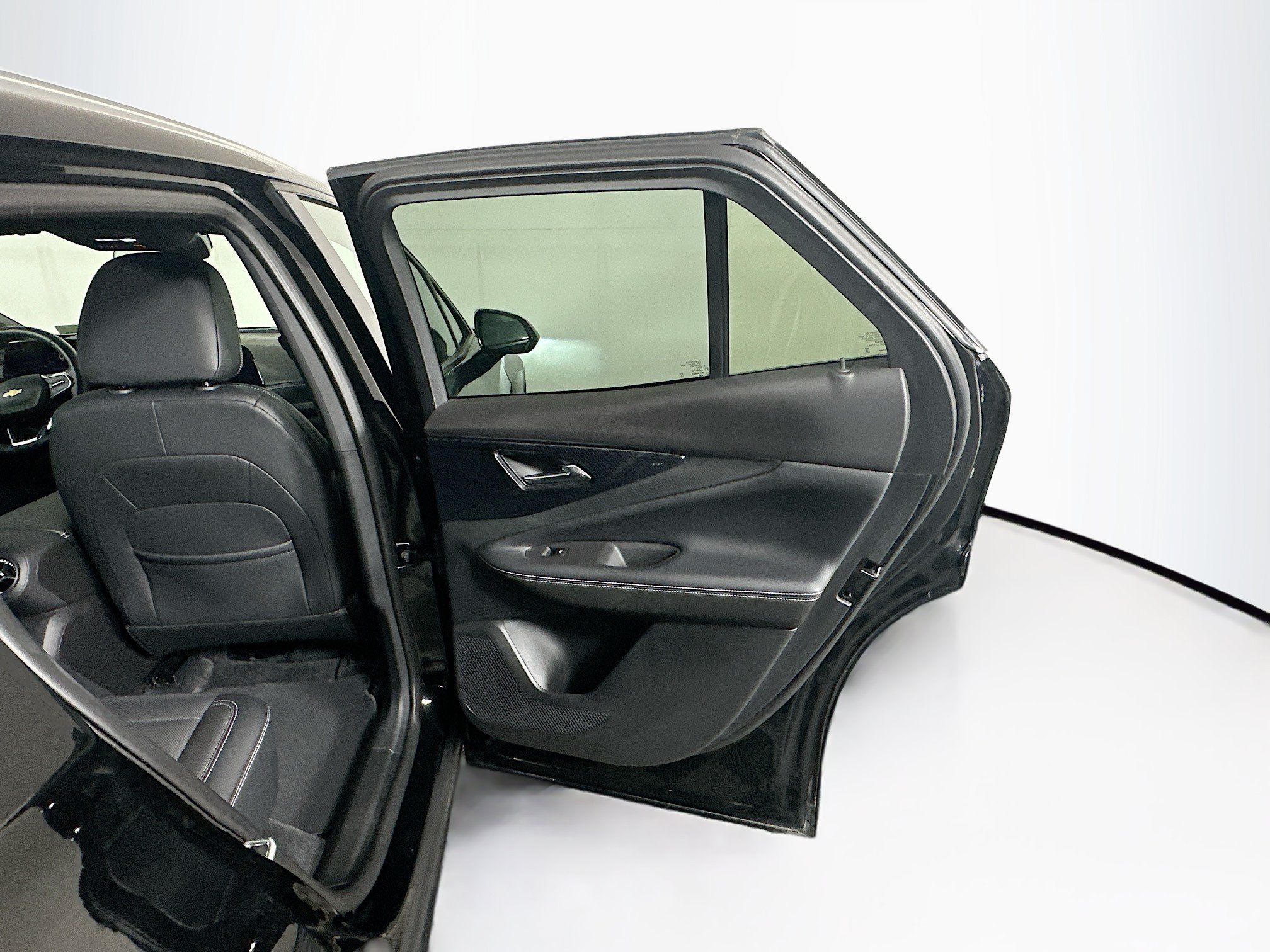 Used 2024 Chevrolet Blazer EV LT AWD/4WD image 30
