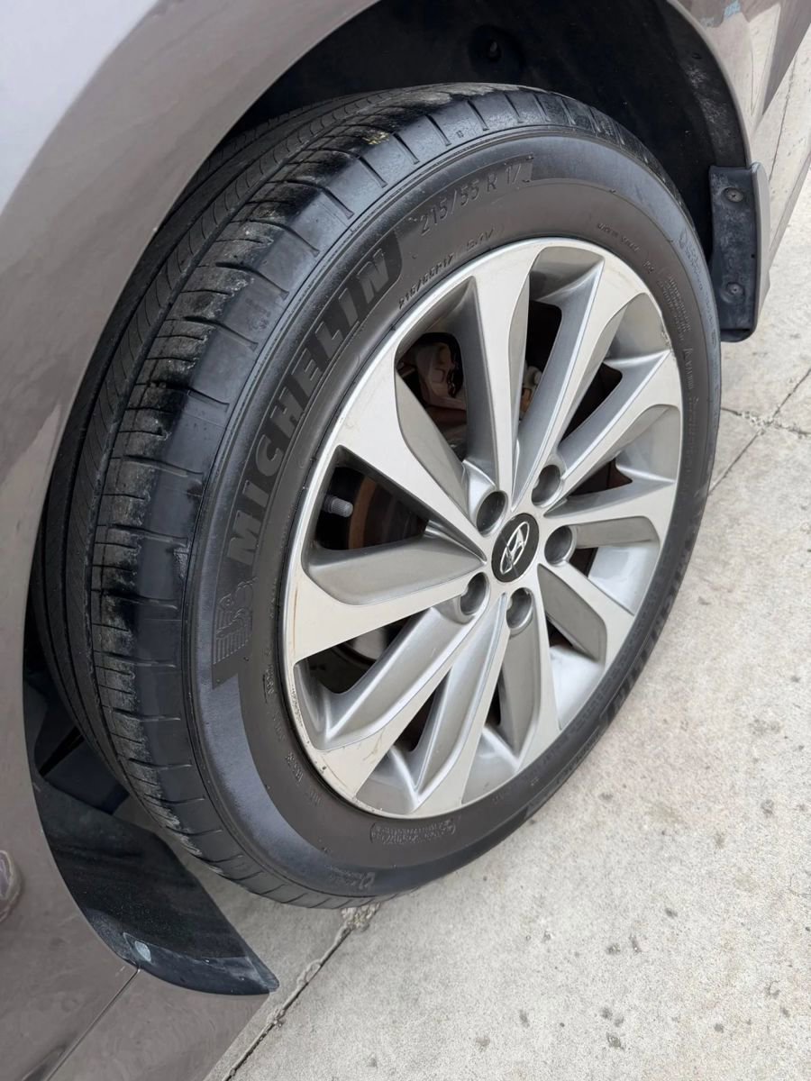 Used 2016 Hyundai Sonata Sport w/ Option Group 02 image 19