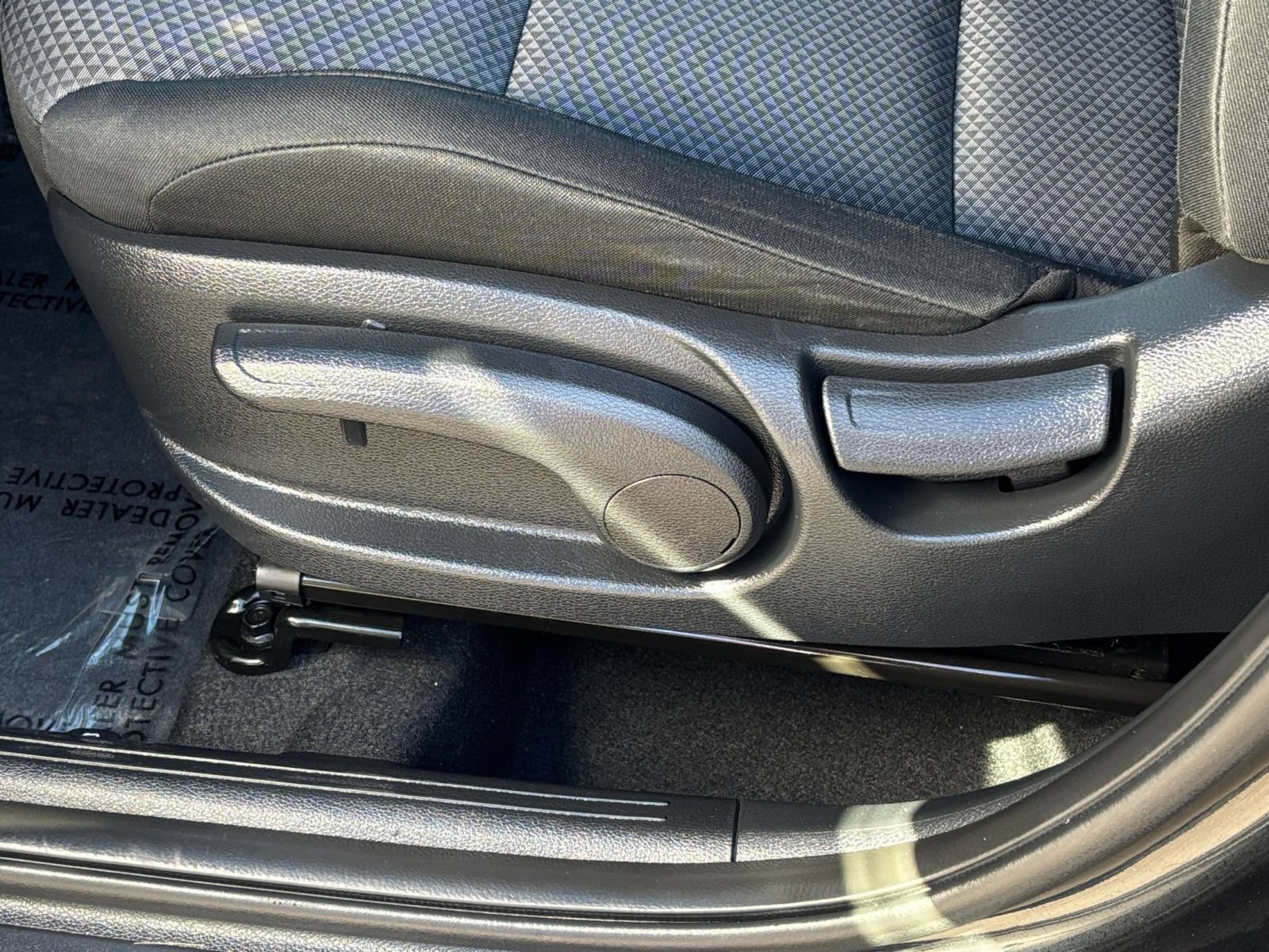 Used 2025 Kia Soul LX w/ LX Technology Package FWD image 37