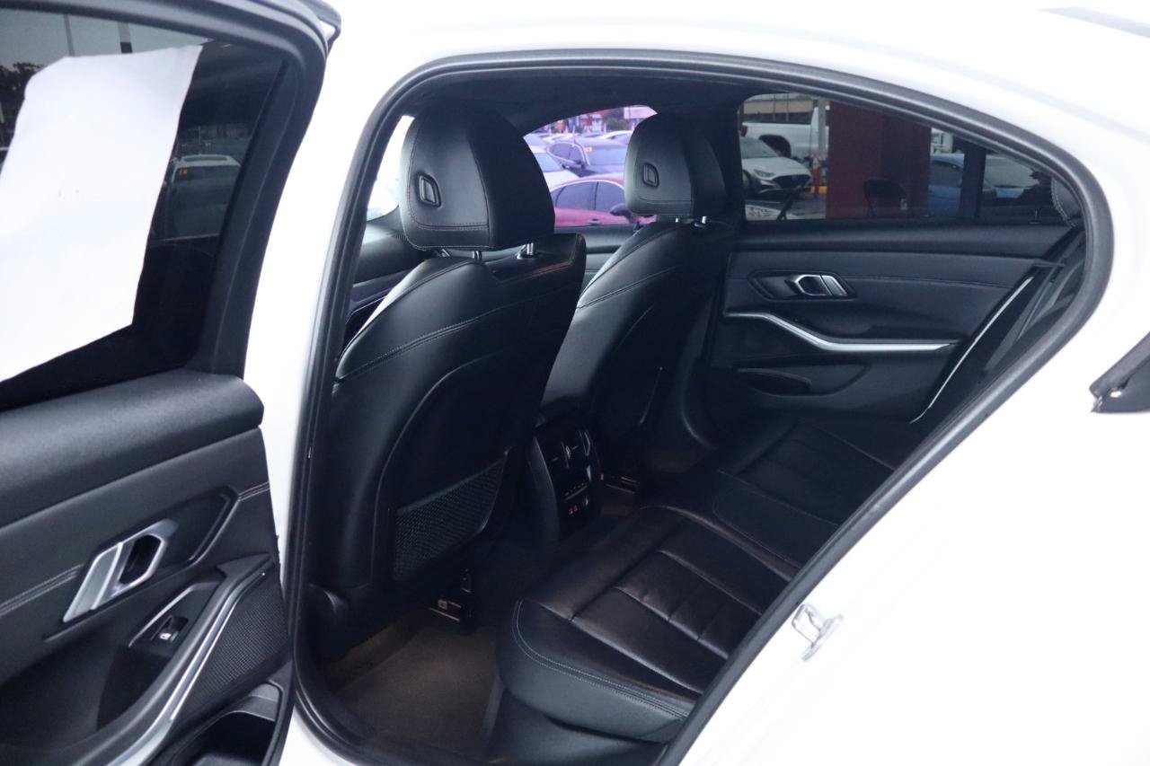Used 2020 BMW M340i RWD image 34