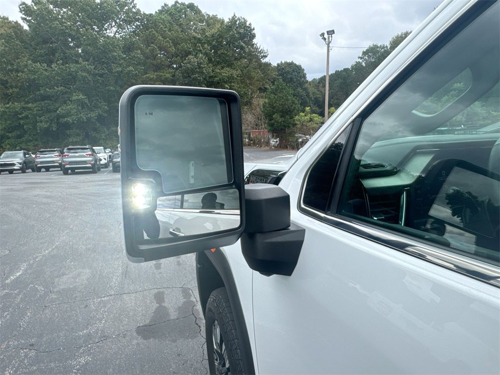 Used 2024 GMC Sierra 3500 Denali w/ Denali Reserve Package image 12