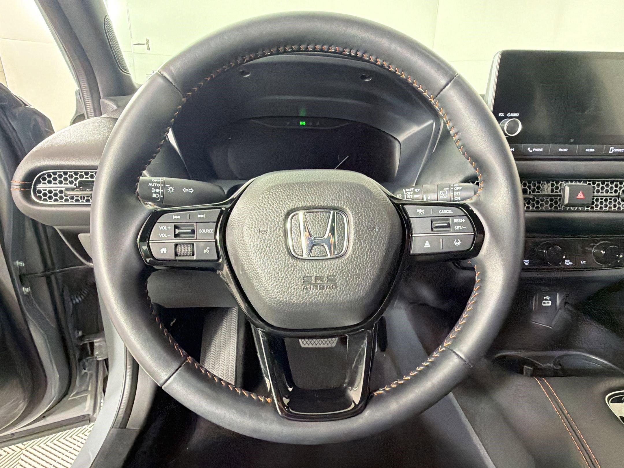 Certified 2025 Honda HR-V Sport image 17