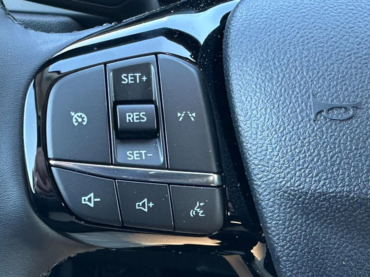 New 2025 Ford Escape Active w/ Cold Weather Package image 11