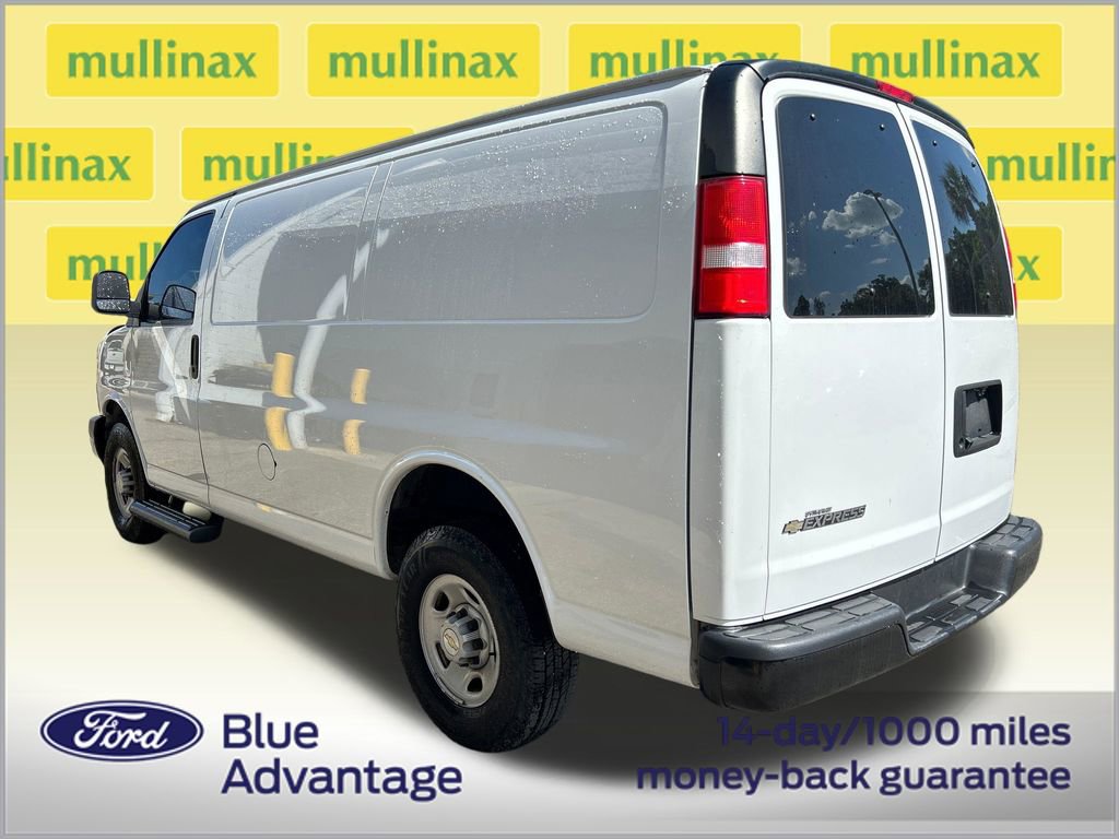 Used 2023 Chevrolet Express 2500 w/ Driver Convenience Package image 3