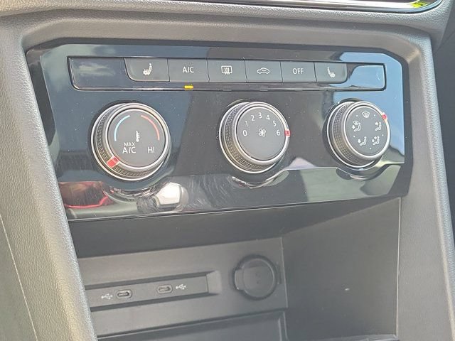 Certified 2023 Volkswagen Taos SE FWD image 25