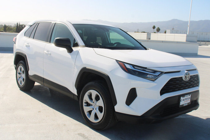 Certified 2025 Toyota RAV4 LE AWD/4WD image 2