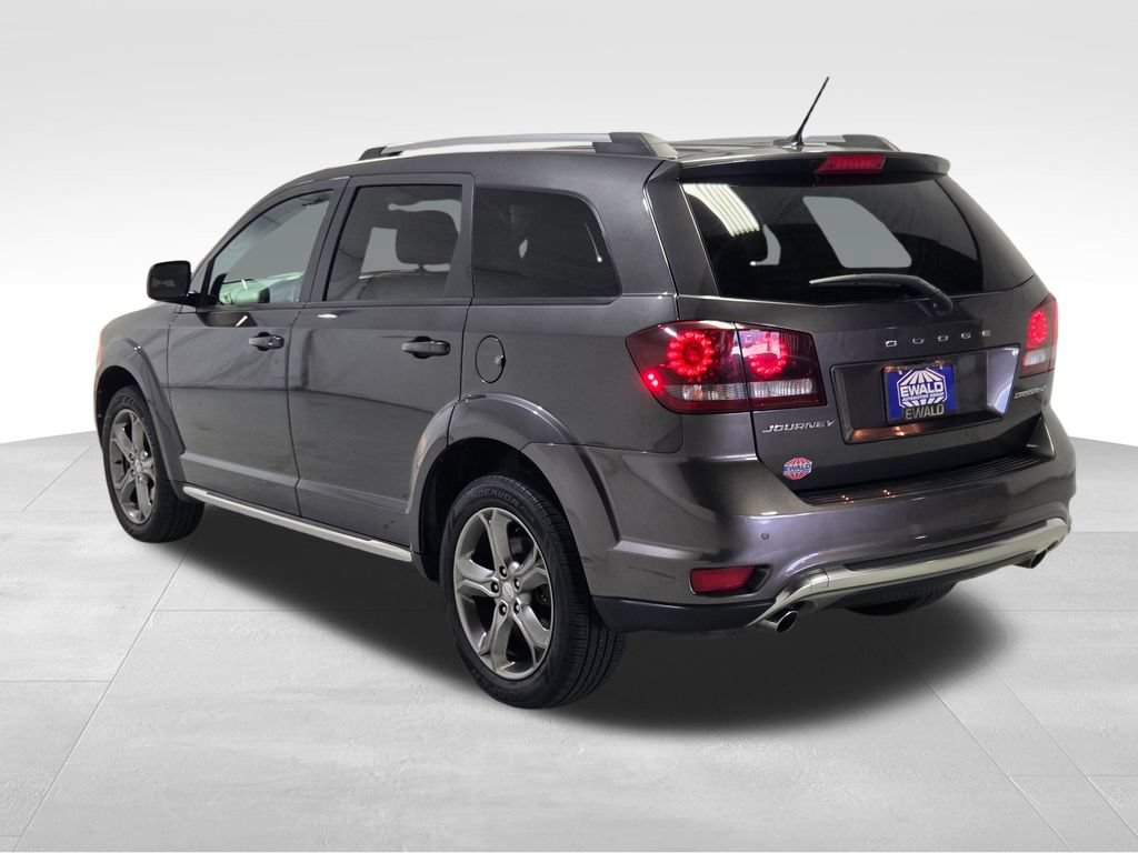 Certified 2017 Dodge Journey Crossroad w/ Popular Equipment Group FWD image 21