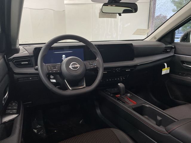 New 2026 Nissan Kicks SR w/ Cold Weather Package image 18