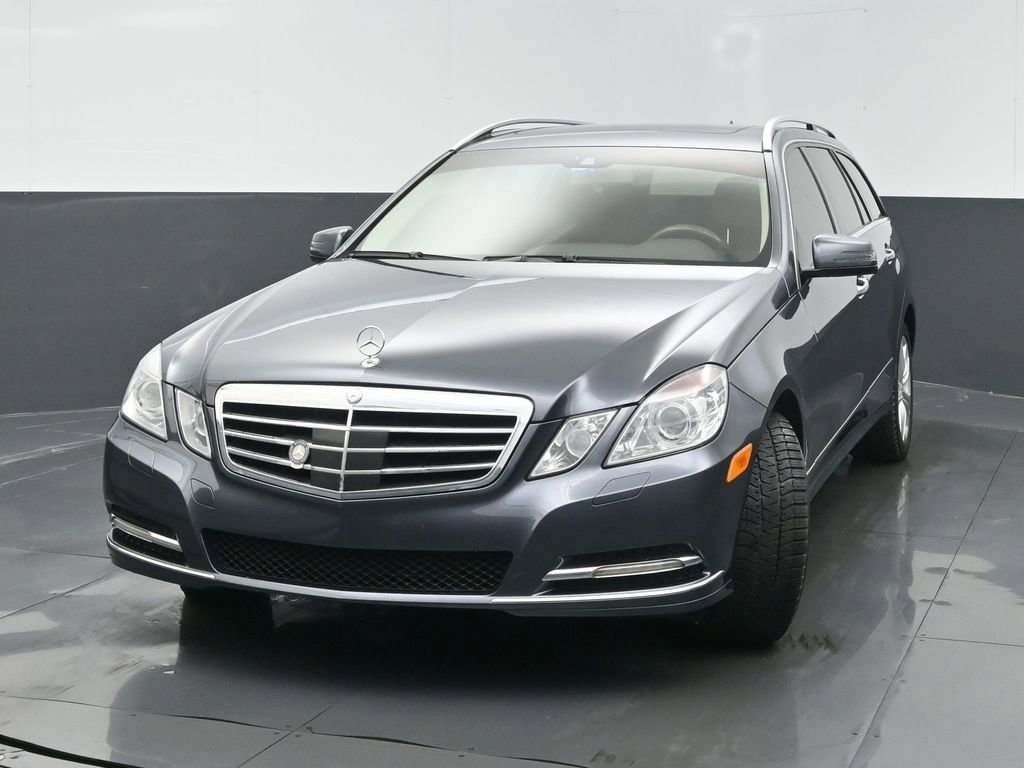 Used 2011 Mercedes-Benz E 350 4MATIC Wagon image 3