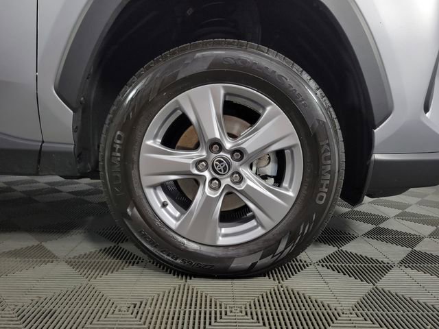 Used 2025 Toyota RAV4 XLE image 11