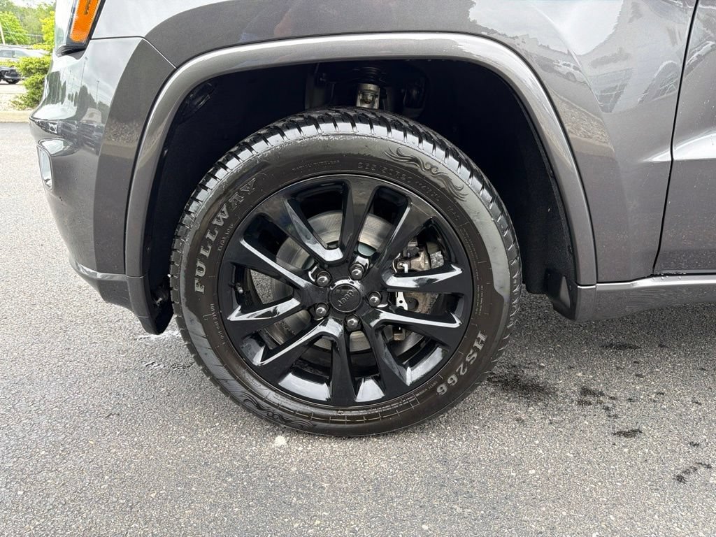 Used 2021 Jeep Grand Cherokee Laredo X AWD/4WD image 10