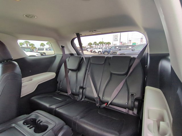 Used 2023 Kia Carnival LX image 18
