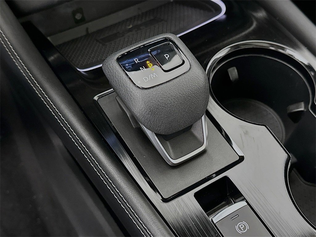 Used 2022 Nissan Rogue Platinum w/ Head-Up Display Package image 21