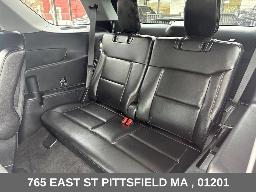 Used 2021 Ford Explorer XLT w/ Equipment Group 202A AWD/4WD image 18