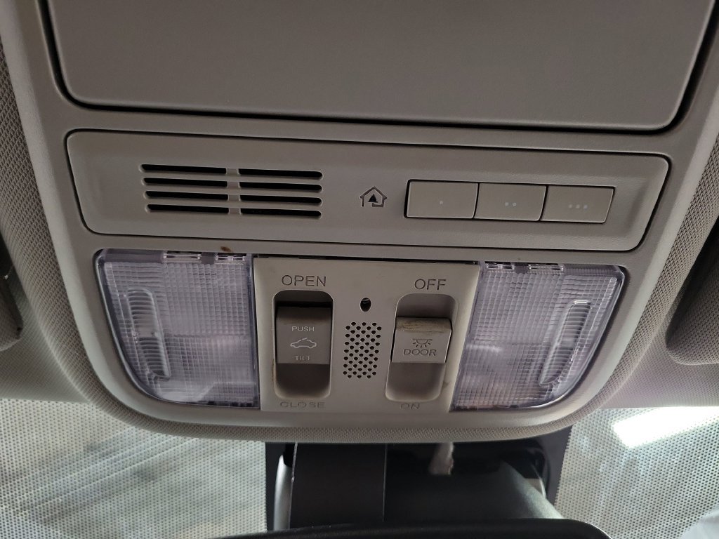 Used 2017 Honda Odyssey Touring image 23