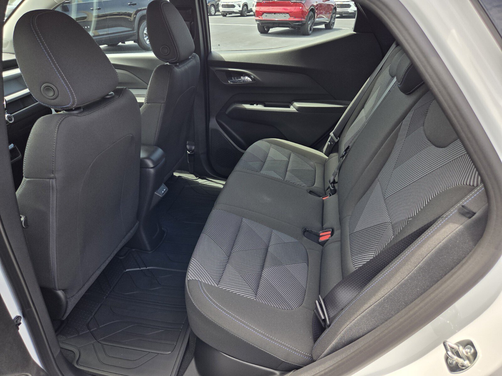 New 2027 Chevrolet Bolt LT w/ Comfort Package FWD image 6