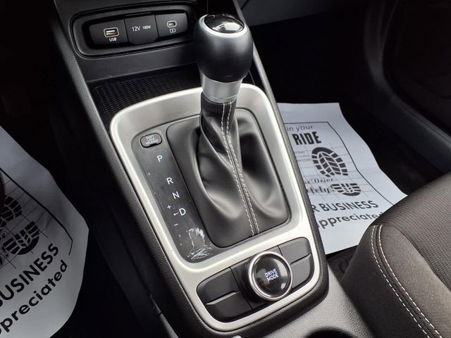 Used 2025 Hyundai Venue SEL image 49