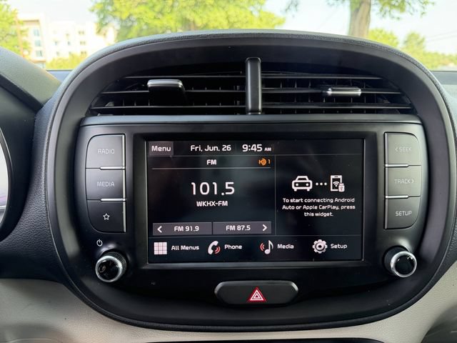 Certified 2023 Kia Soul LX w/ LX Technology Package FWD image 22