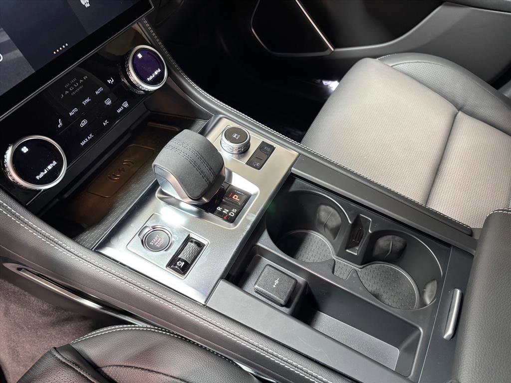 New 2026 Jaguar F-PACE R-Dynamic S image 13