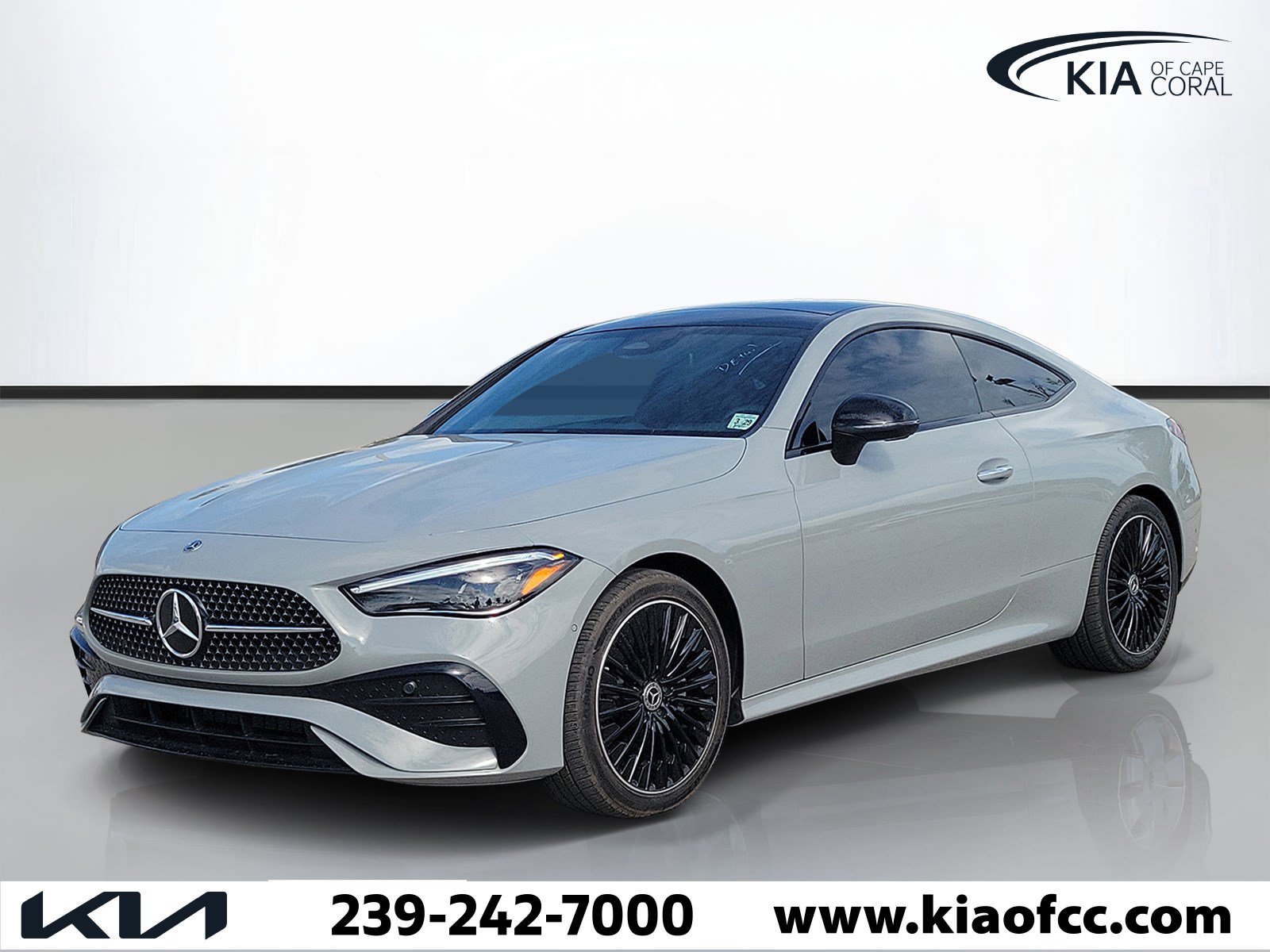Used 2024 Mercedes-Benz CLE 300 4MATIC Coupe image 3