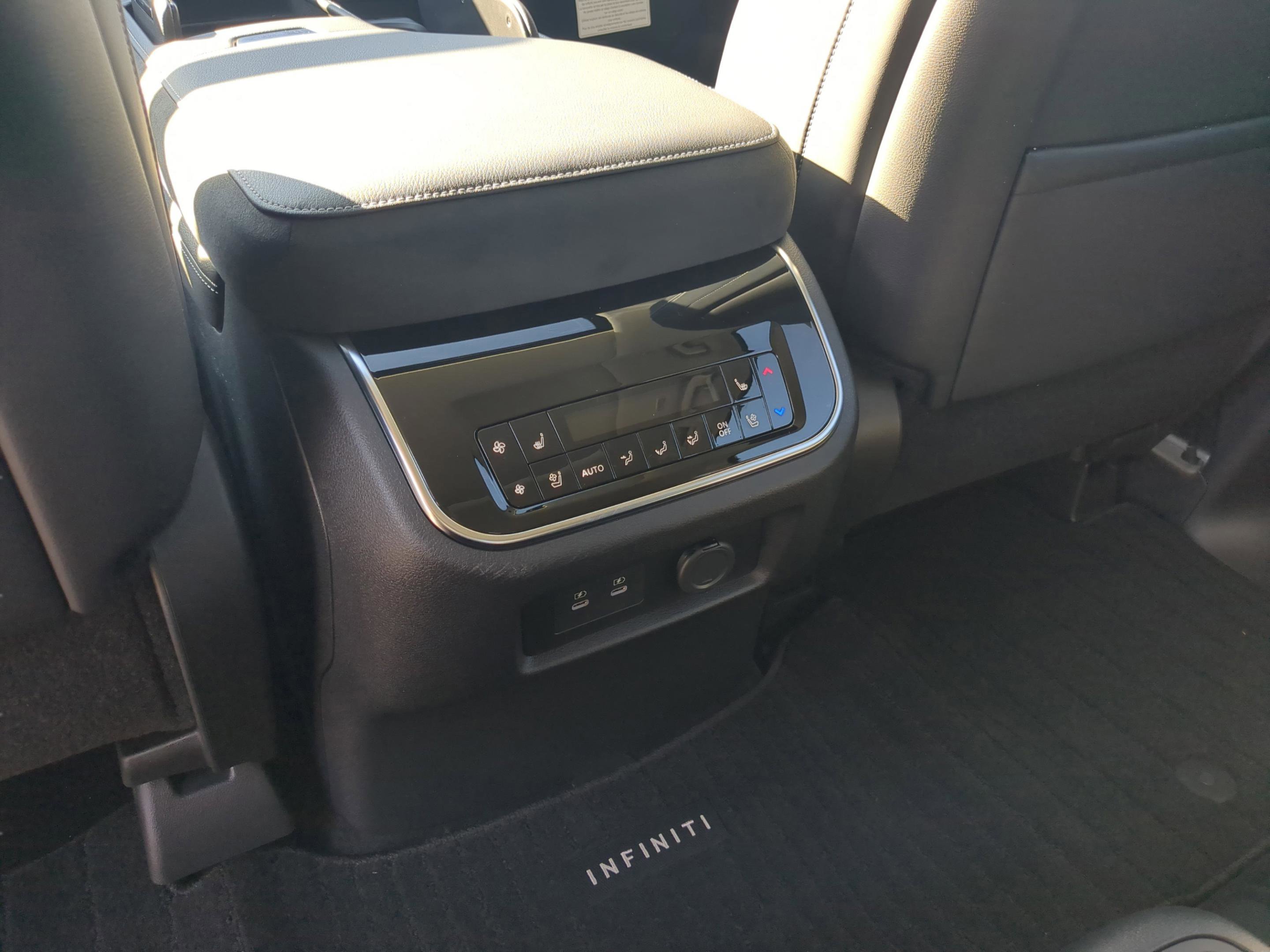 New 2026 INFINITI QX80 Luxe w/ Cargo Package image 29